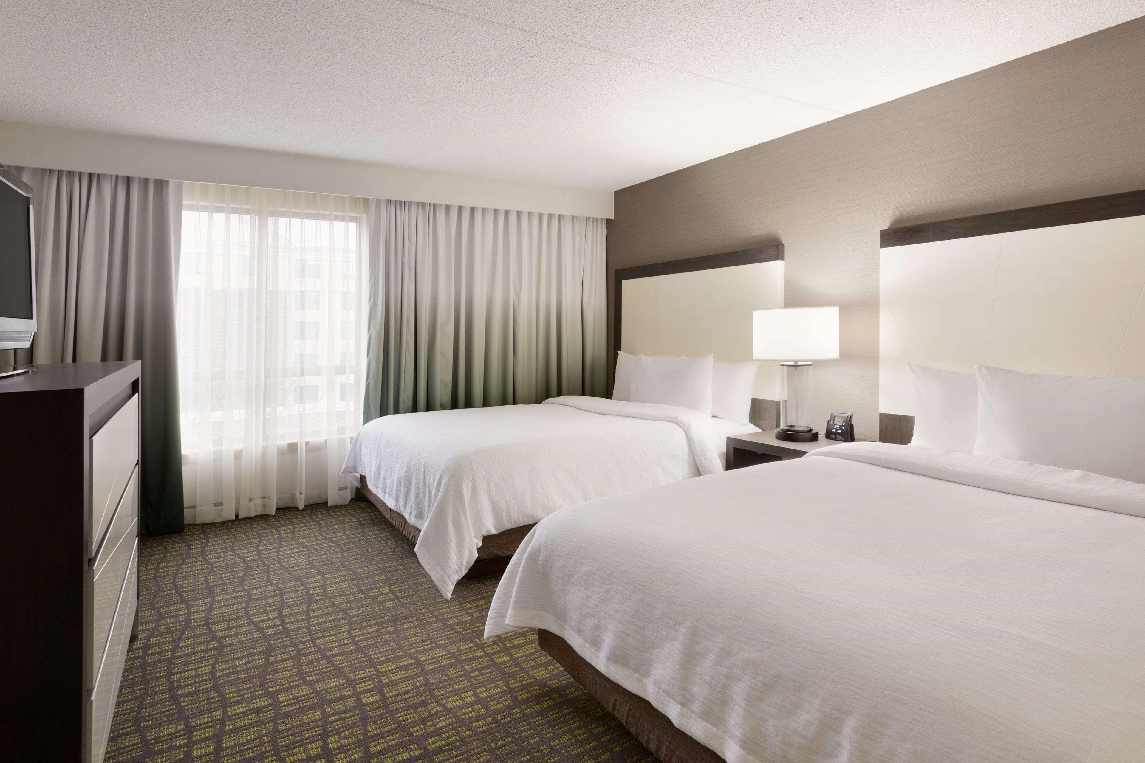 Embassy Suites Newark - Wilmington/South Dış mekan fotoğraf
