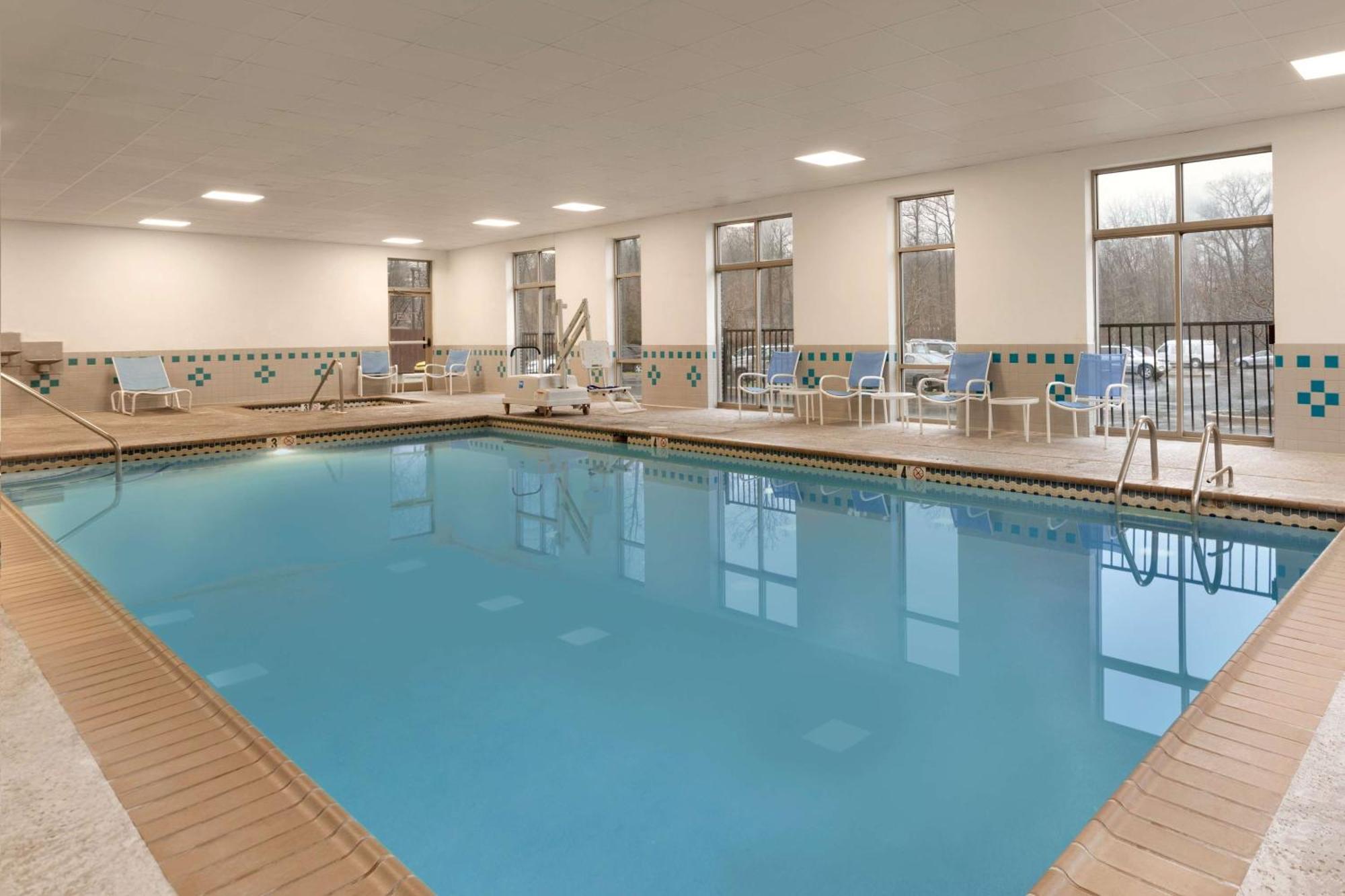 Embassy Suites Newark - Wilmington/South Dış mekan fotoğraf