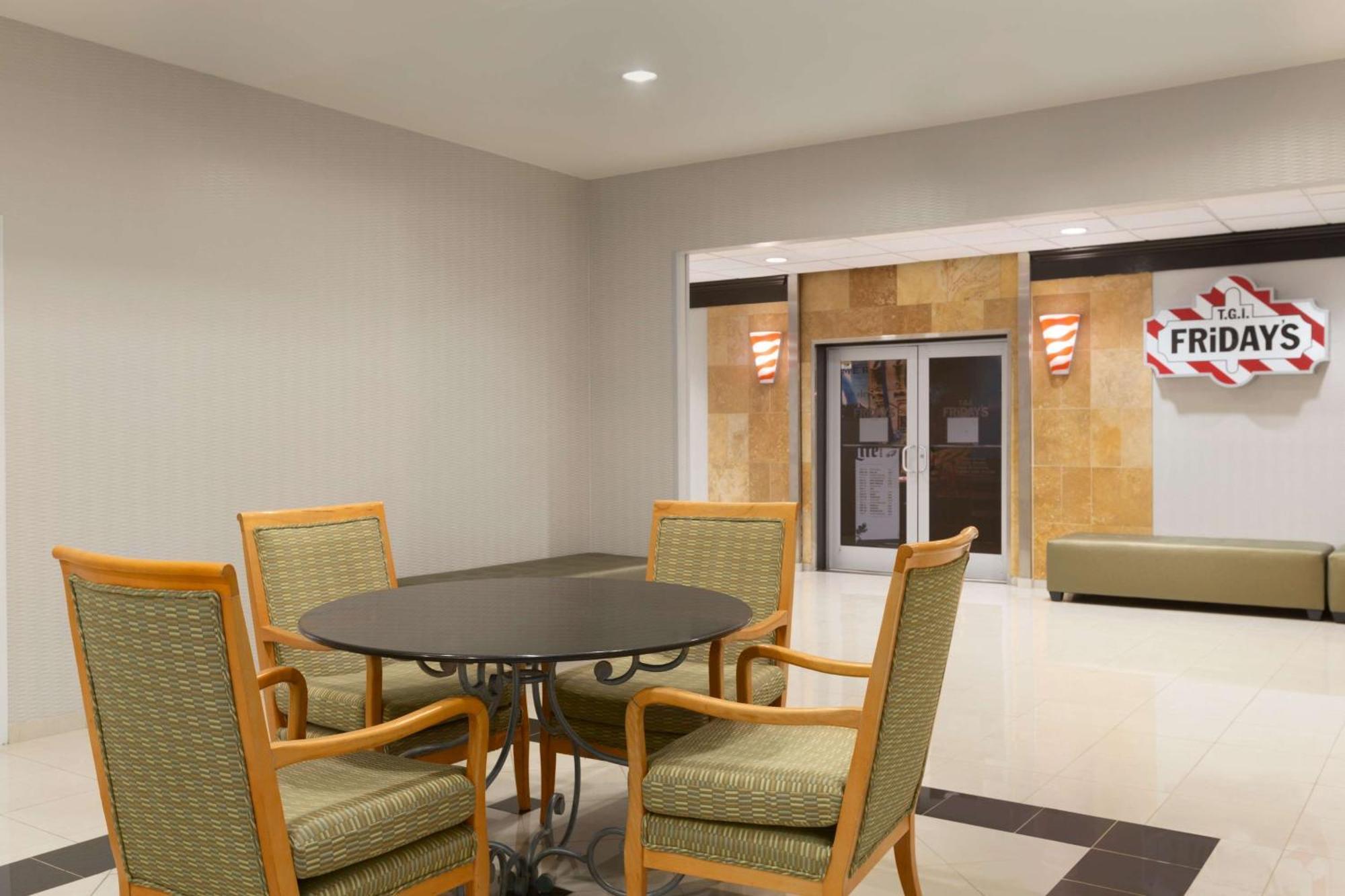 Embassy Suites Newark - Wilmington/South Dış mekan fotoğraf