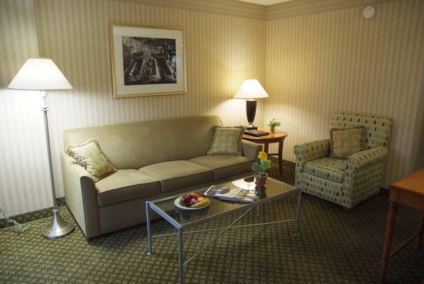 Embassy Suites Newark - Wilmington/South Dış mekan fotoğraf