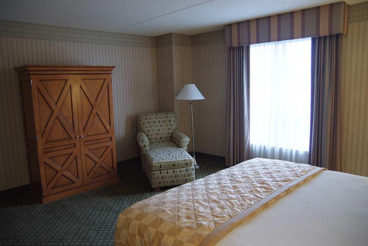 Embassy Suites Newark - Wilmington/South Dış mekan fotoğraf