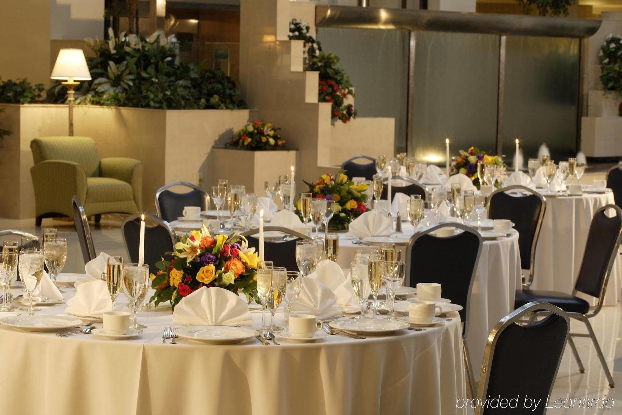 Embassy Suites Newark - Wilmington/South Dış mekan fotoğraf