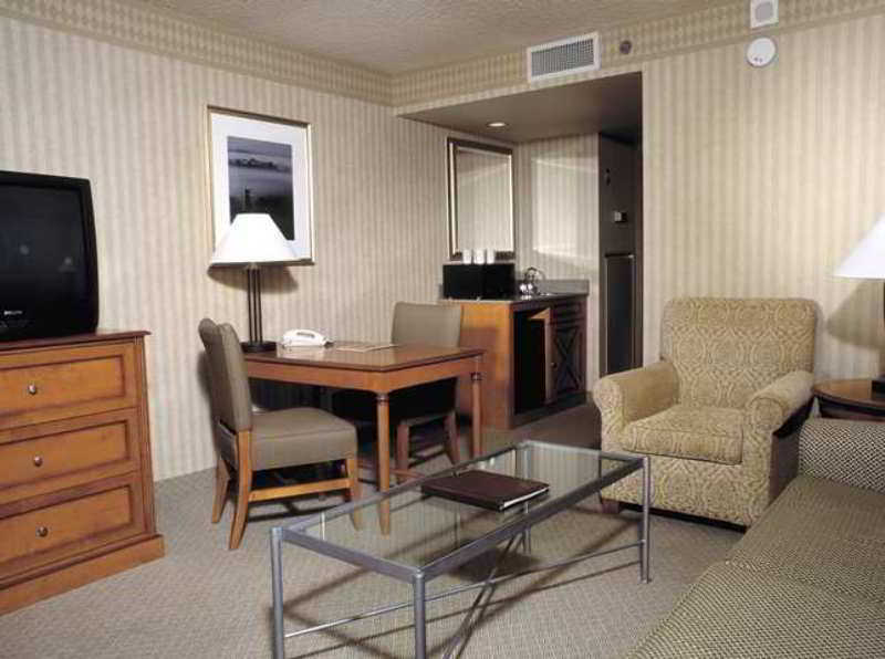 Embassy Suites Newark - Wilmington/South Oda fotoğraf